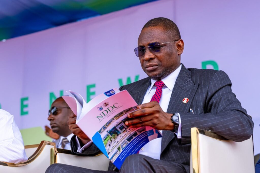 Olanipekun Olukoyede reviewing briefing papers